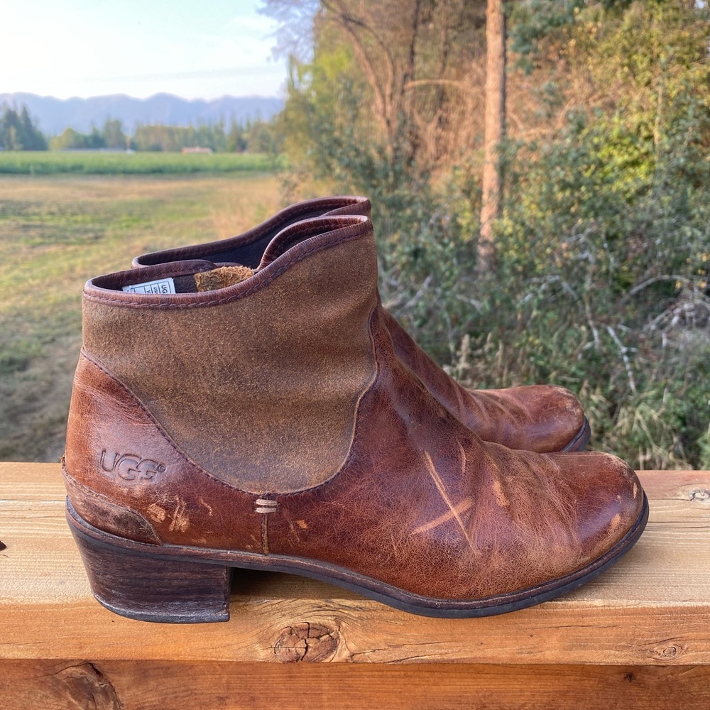 UGG Australia Penelope Booties Cognac Leather Zip Women's 10 1008710